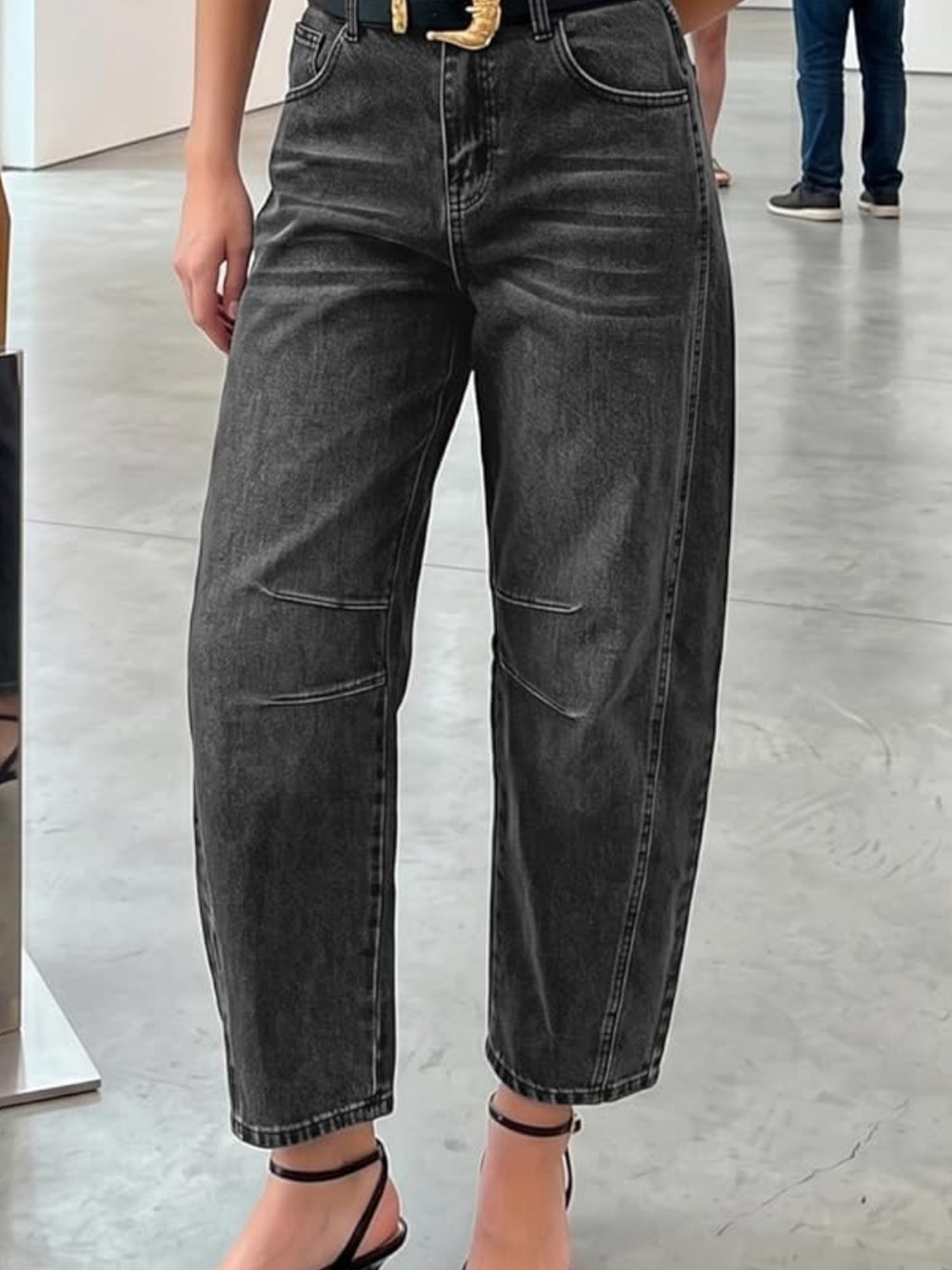 Relaxed Boyfriend Jeans in Washed Black